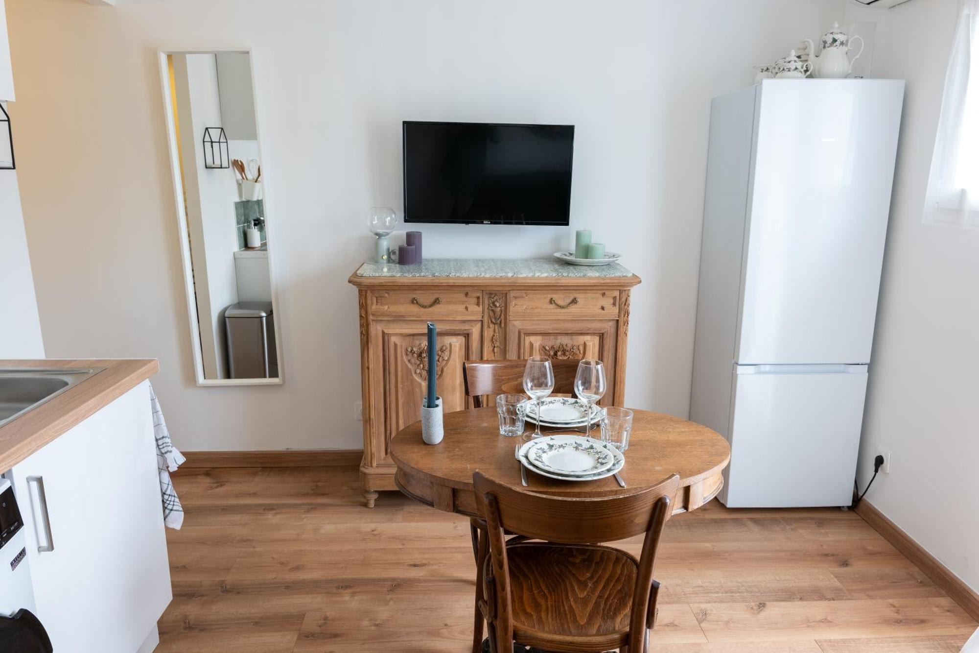 La Tiny - Sleep In La Ciotat Apartment Exterior photo