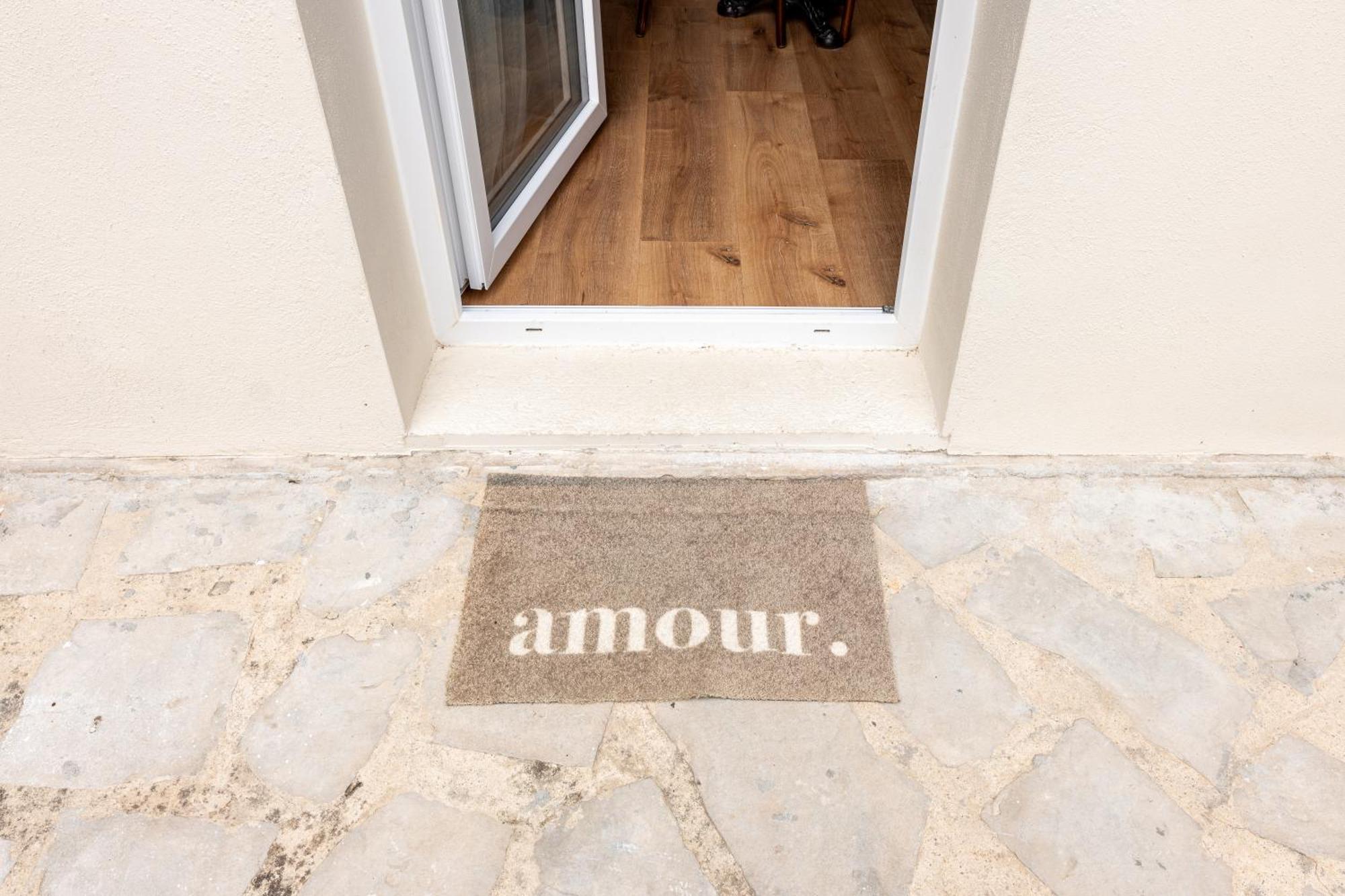 La Tiny - Sleep In La Ciotat Apartment Exterior photo