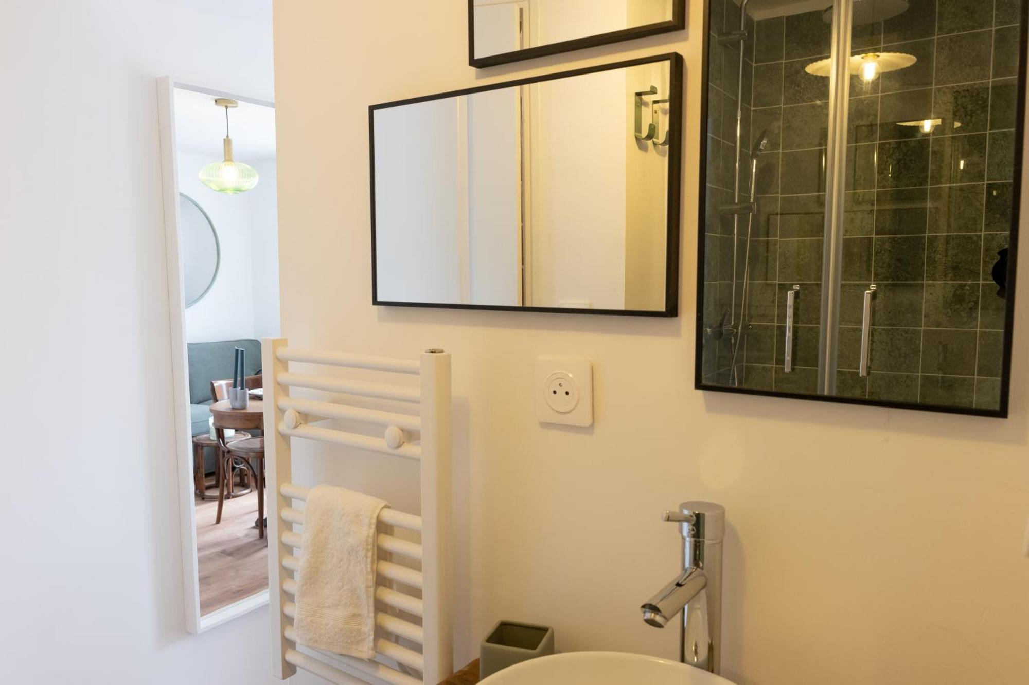 La Tiny - Sleep In La Ciotat Apartment Exterior photo